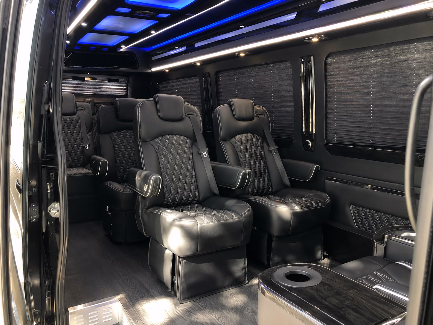 tempe airport shuttle bus rentals for private groups